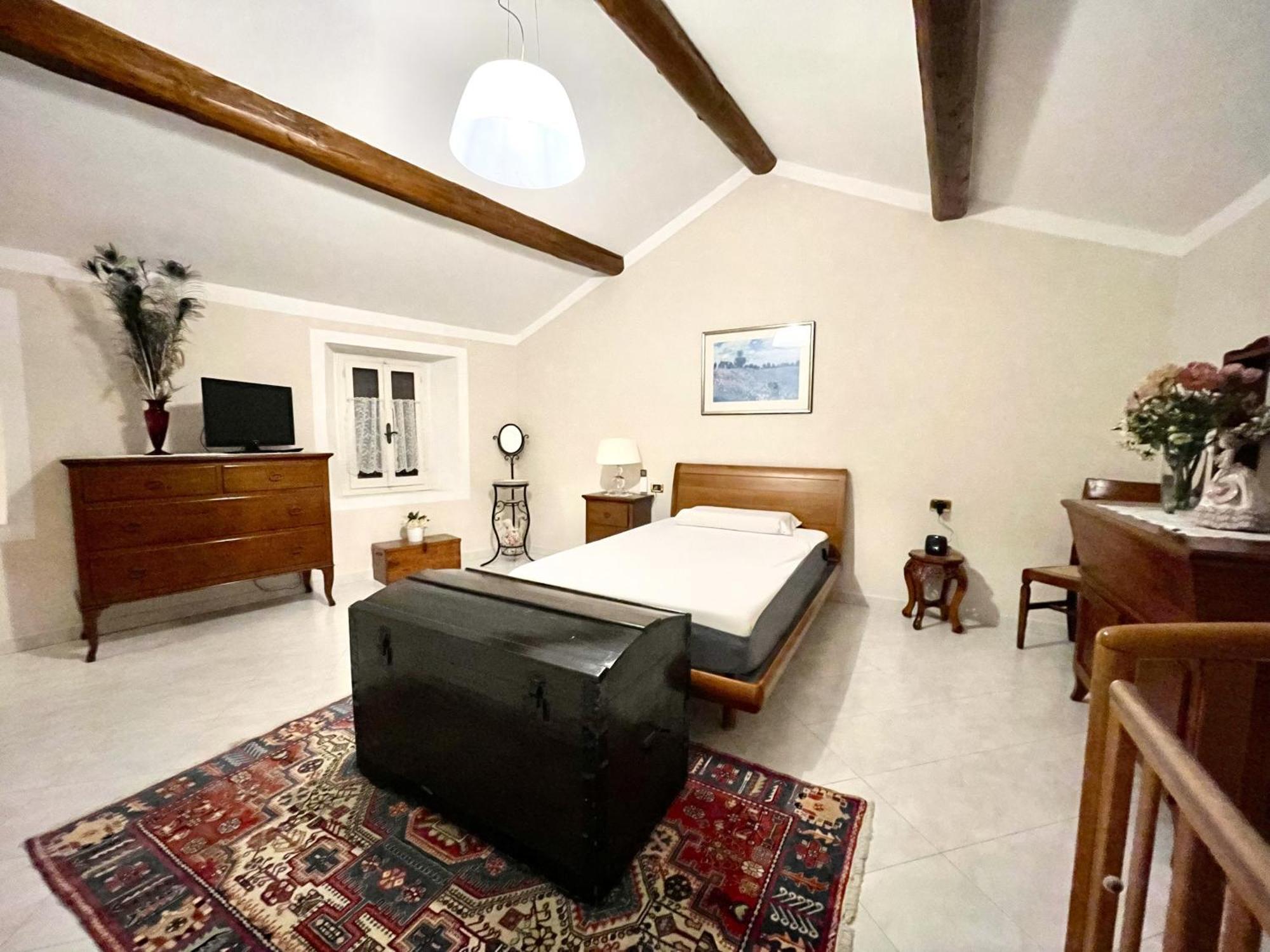 Mazzetti Country House-Vita In Campagna Con Giardino Vimignano-Chiesa ภายนอก รูปภาพ