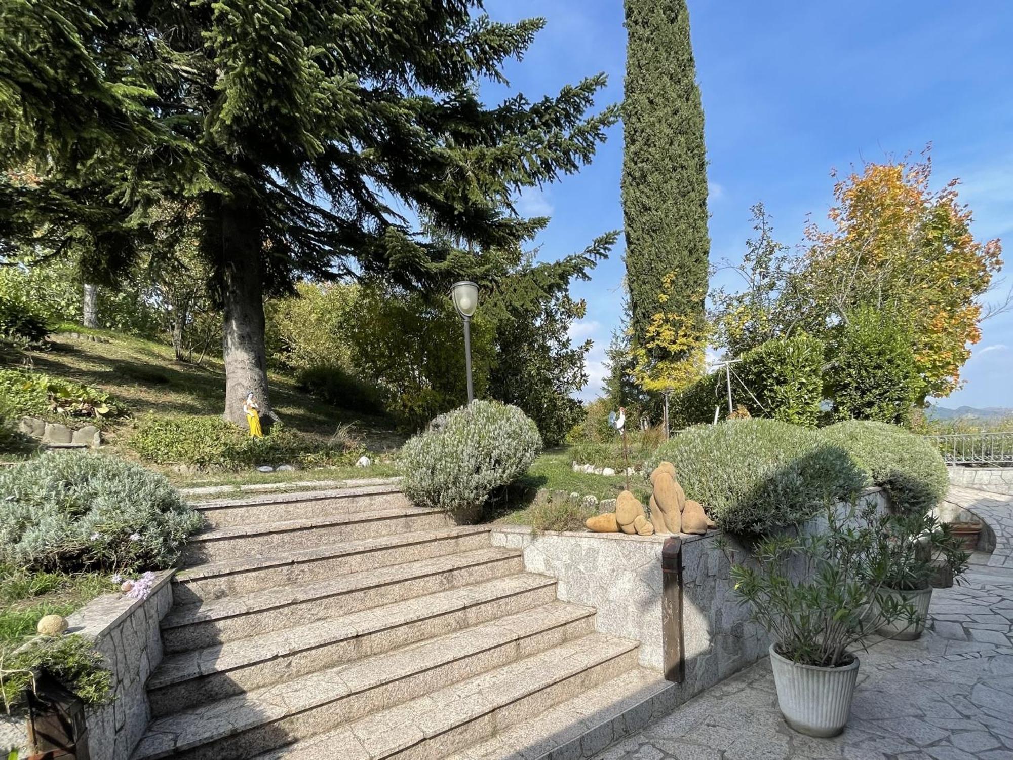 Mazzetti Country House-Vita In Campagna Con Giardino Vimignano-Chiesa ภายนอก รูปภาพ