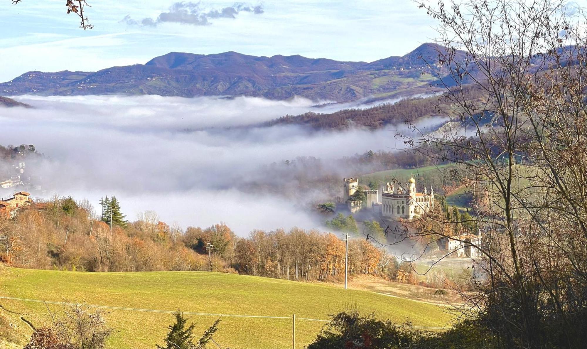 Mazzetti Country House-Vita In Campagna Con Giardino Vimignano-Chiesa ภายนอก รูปภาพ